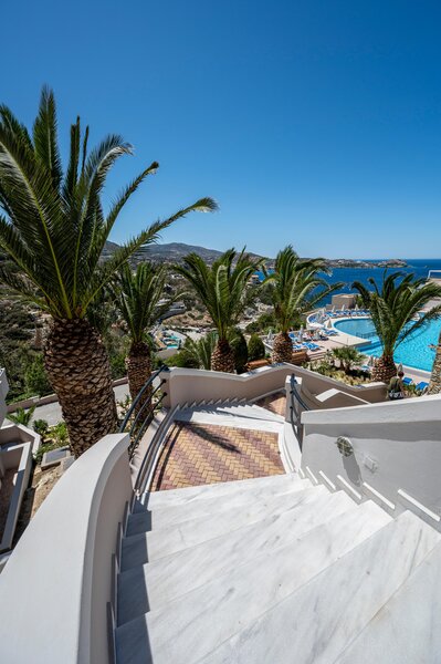 Athina Palace Resort & Spa 52