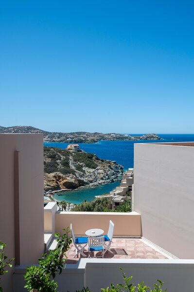 Athina Palace Resort & Spa 53