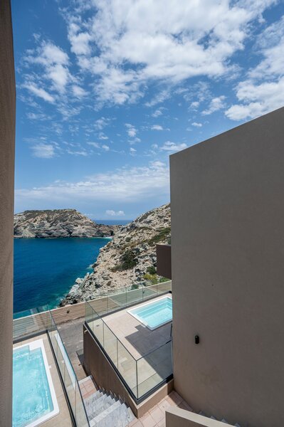 Athina Palace Resort & Spa 56