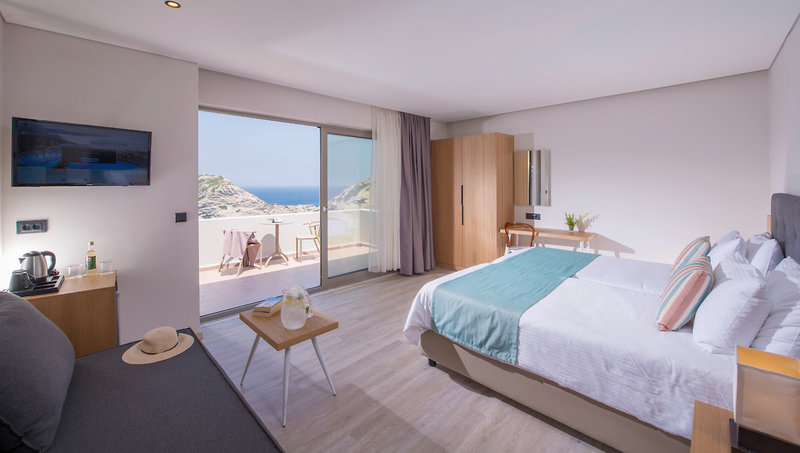 Athina Palace Resort & Spa 5