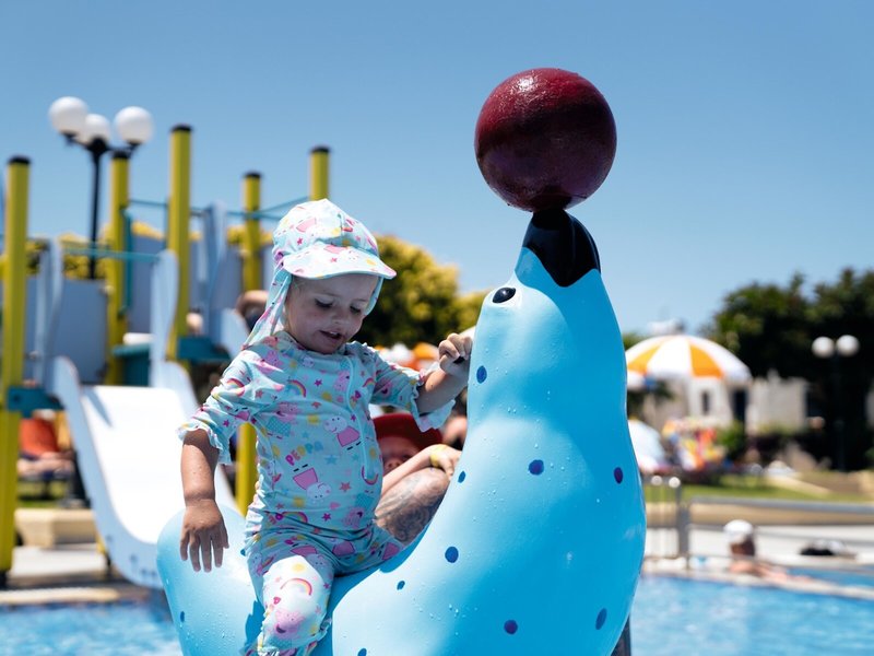 Chrissi Amoudia Hotel 9