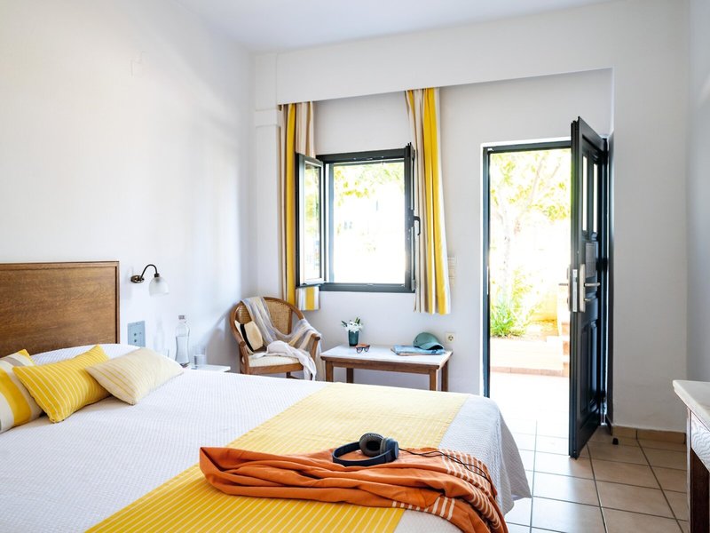 Chrissi Amoudia Hotel 32