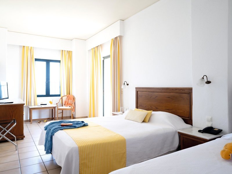 Chrissi Amoudia Hotel 33