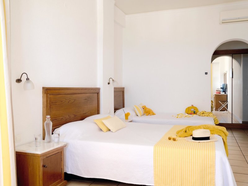 Chrissi Amoudia Hotel 36