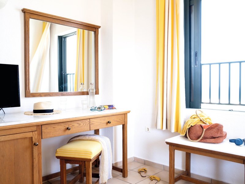 Chrissi Amoudia Hotel 38