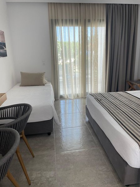 Chrissi Amoudia Hotel 41