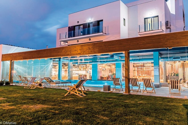 You and the Sea Ericeira Hotel & Apartment 3