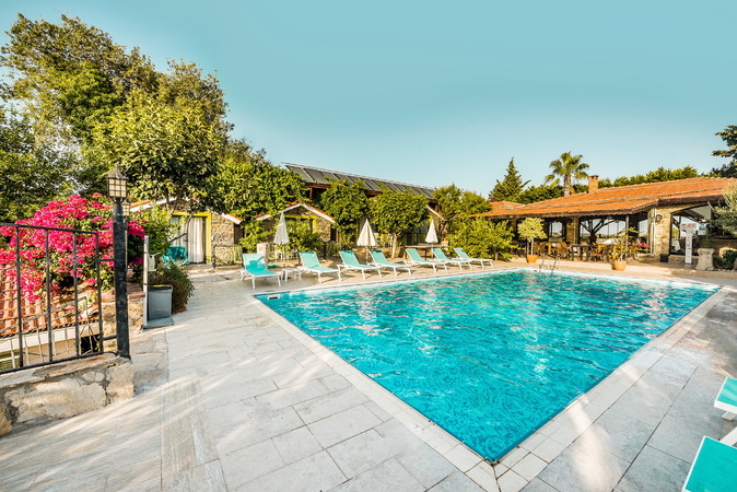 Leda Beach Hotel 3