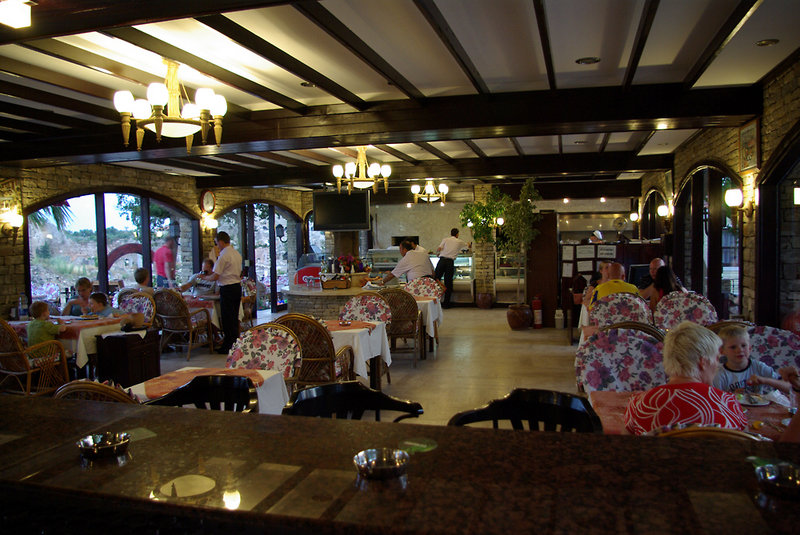 Leda Beach Hotel 11