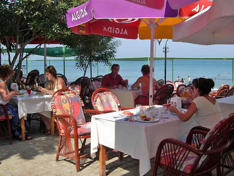 Leda Beach Hotel 12