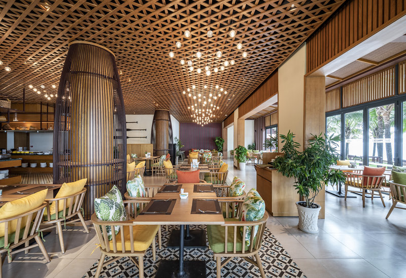 Dusit Princess Moonrise Beach Resort 12
