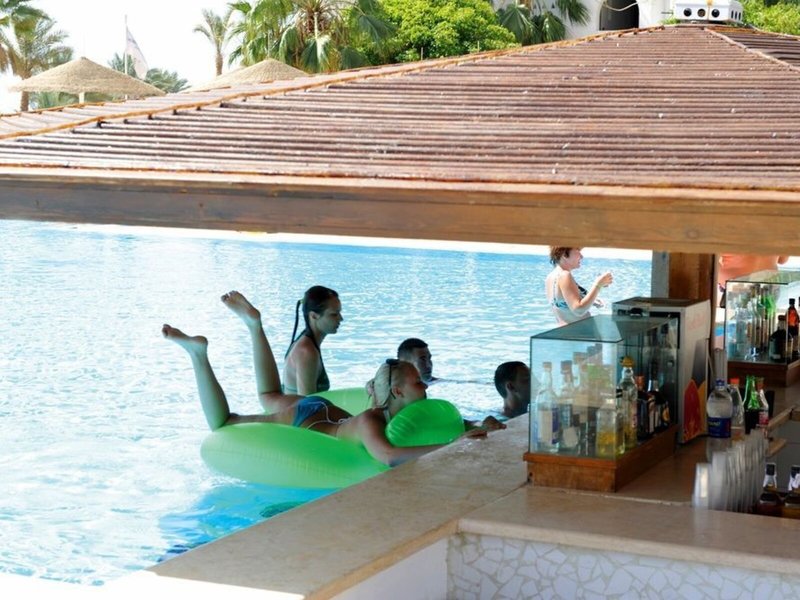 Domina Coral Bay Aquamarine 9