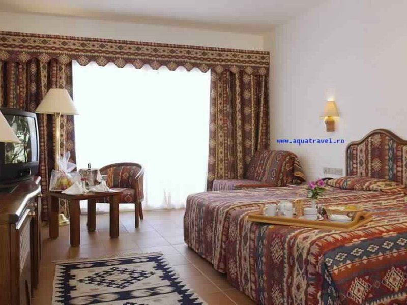 Domina Coral Bay Aquamarine 21