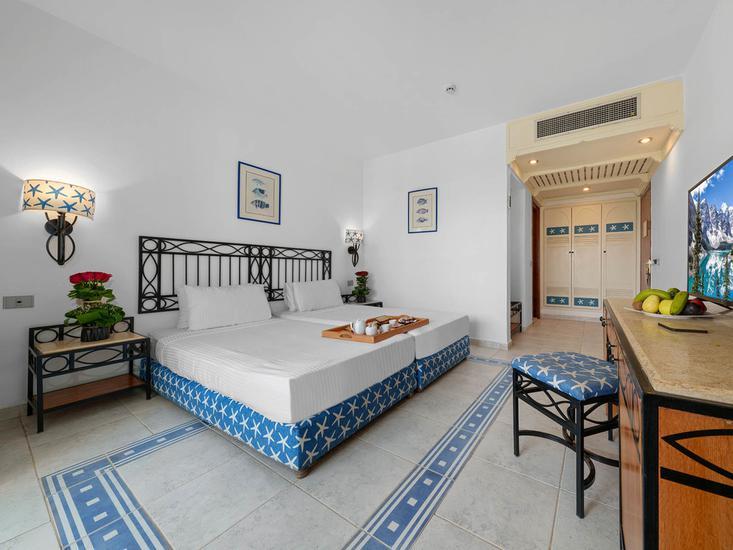 Domina Coral Bay Aquamarine 2