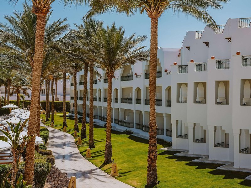 Baron Palms Resort 3 - Exterior