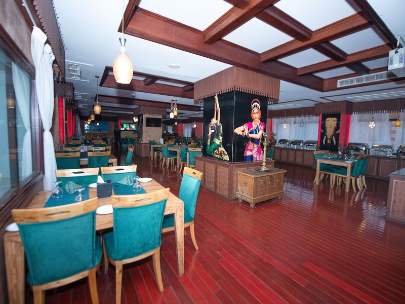 Ramee Guestline Hotel Qurum 20