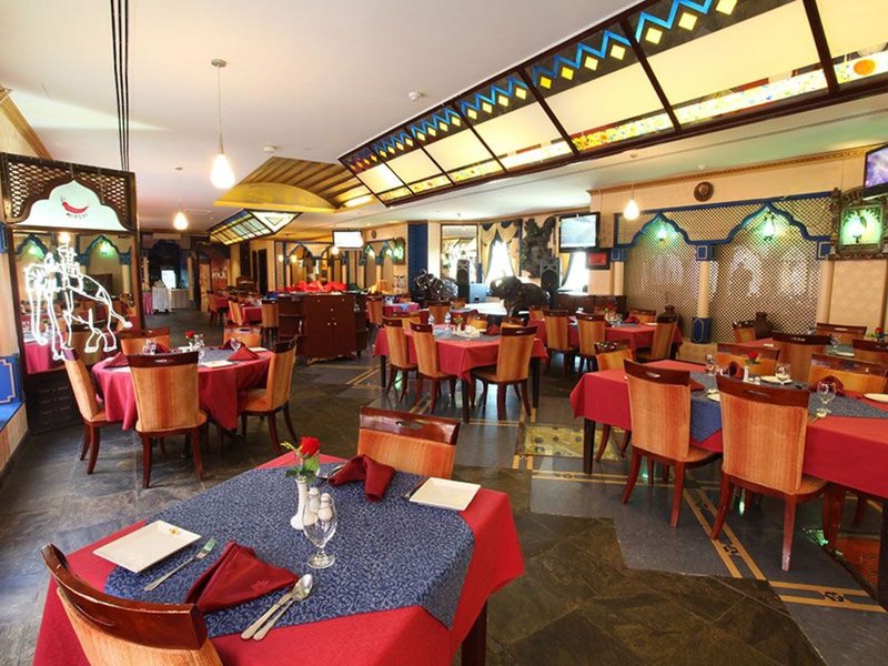 Ramee Guestline Hotel Qurum 21