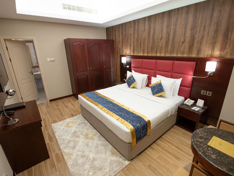 Ramee Guestline Hotel Qurum 24