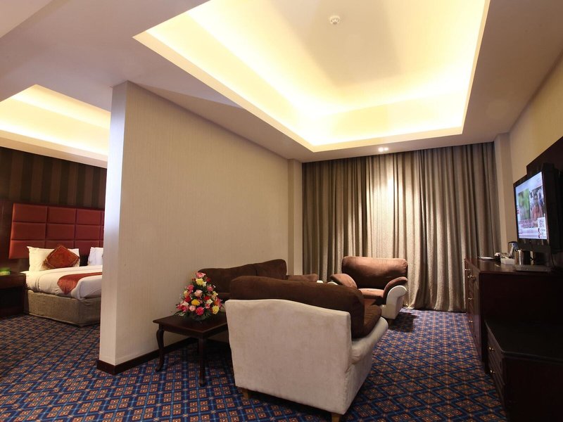 Ramee Guestline Hotel Qurum 27