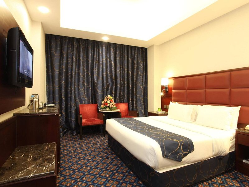 Ramee Guestline Hotel Qurum 37