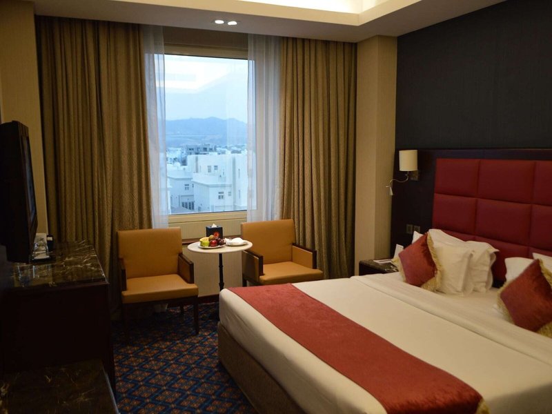 Ramee Guestline Hotel Qurum 40
