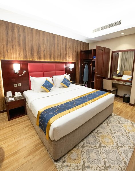Ramee Guestline Hotel Qurum 50
