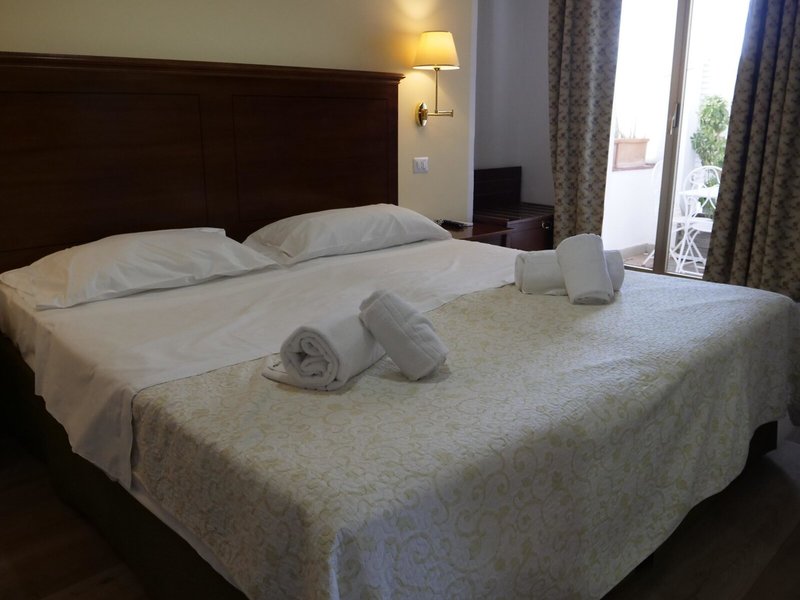 Elios 25 - Room Example