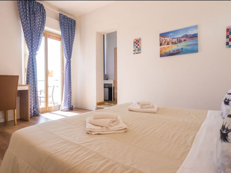 Elios 32 - Room Example