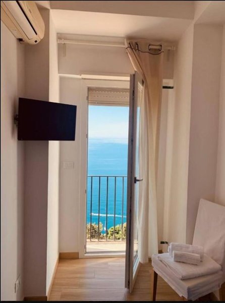 Elios 41 - Bathroom Example
