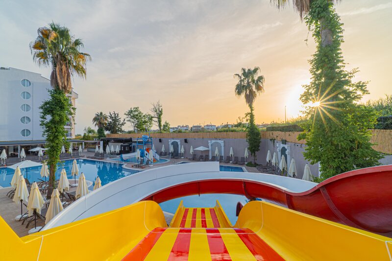 Q Ella Beach Hotel 6