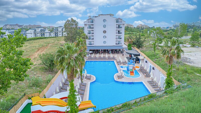 Q Ella Beach Hotel 10