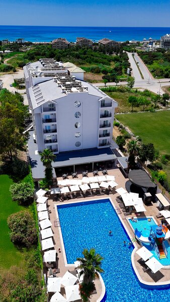 Q Ella Beach Hotel 22