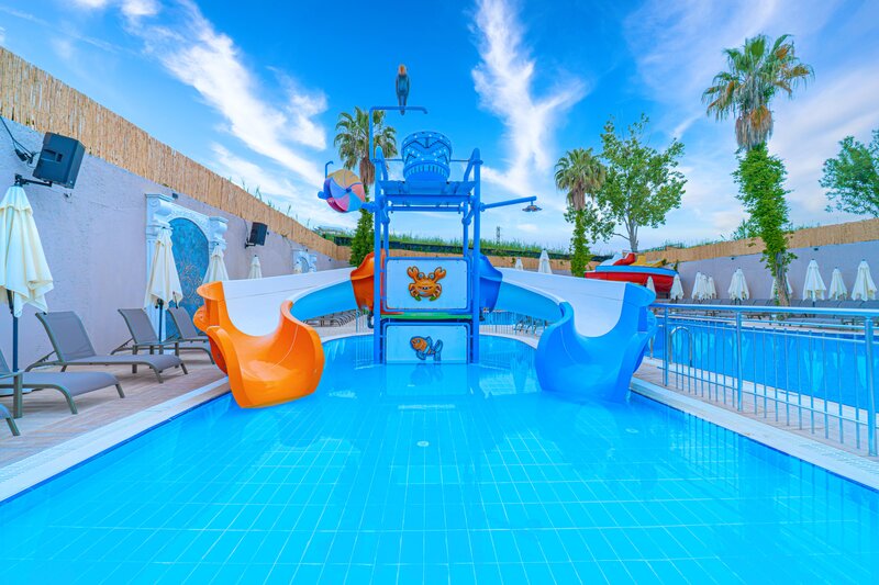 Q Ella Beach Hotel 24