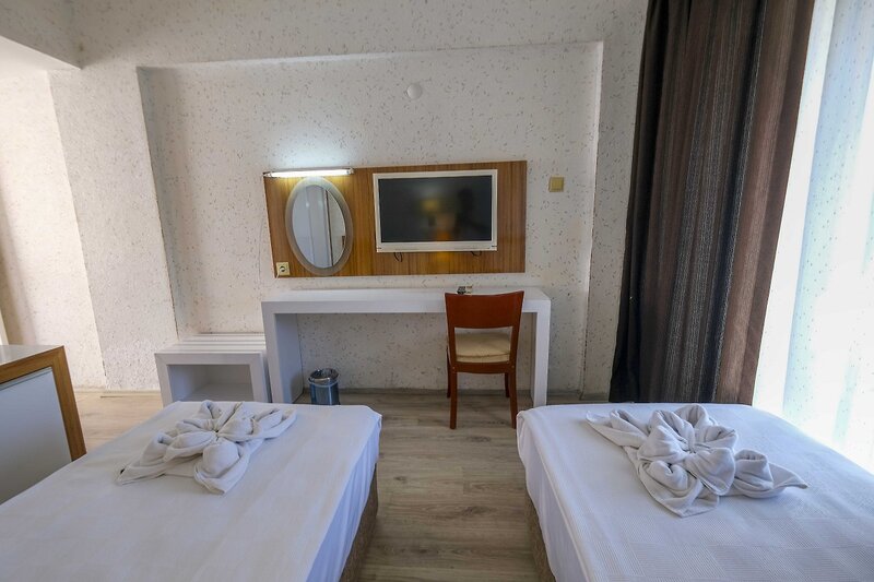 Club Tess Otel 21