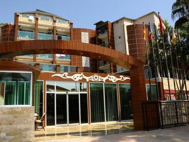 Club Tess Hotel