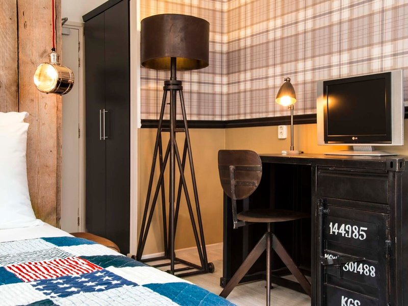 Max Brown Hotel Canal District 20 - Room Example