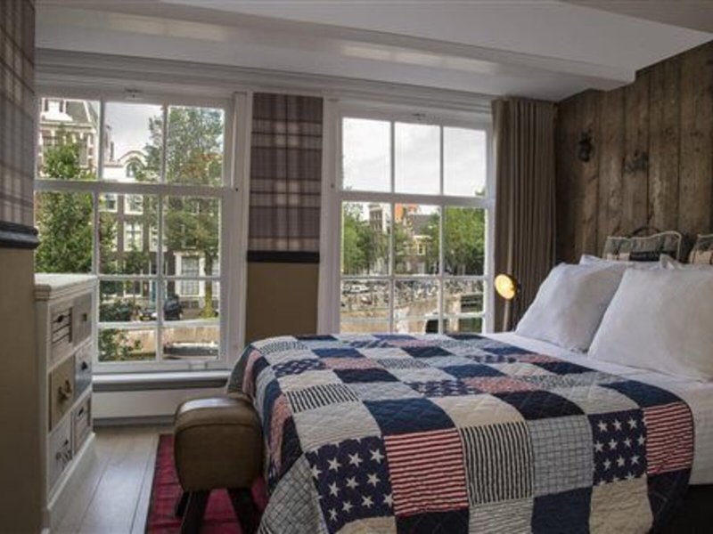 Max Brown Hotel Canal District 30 - Room Example