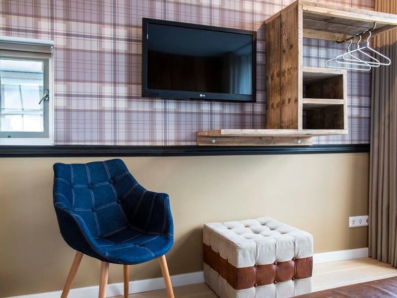 Max Brown Hotel Canal District 36 - Room Example