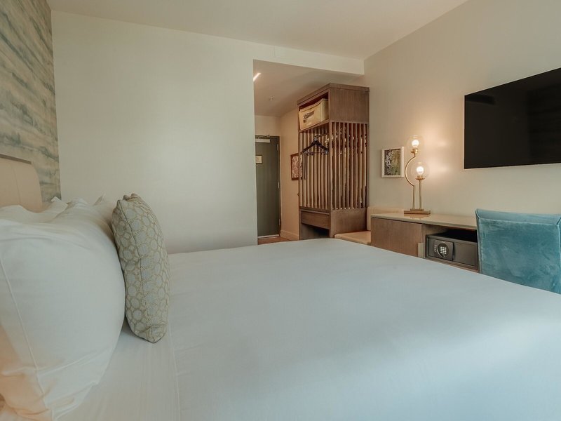 Iberostar Waves Miami Beach 30
