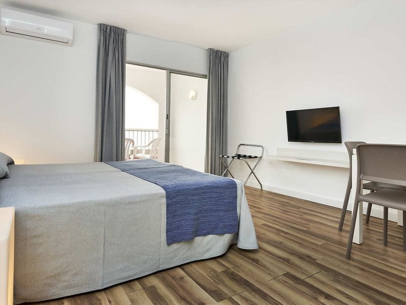 smartline Marina 36 - Room Example