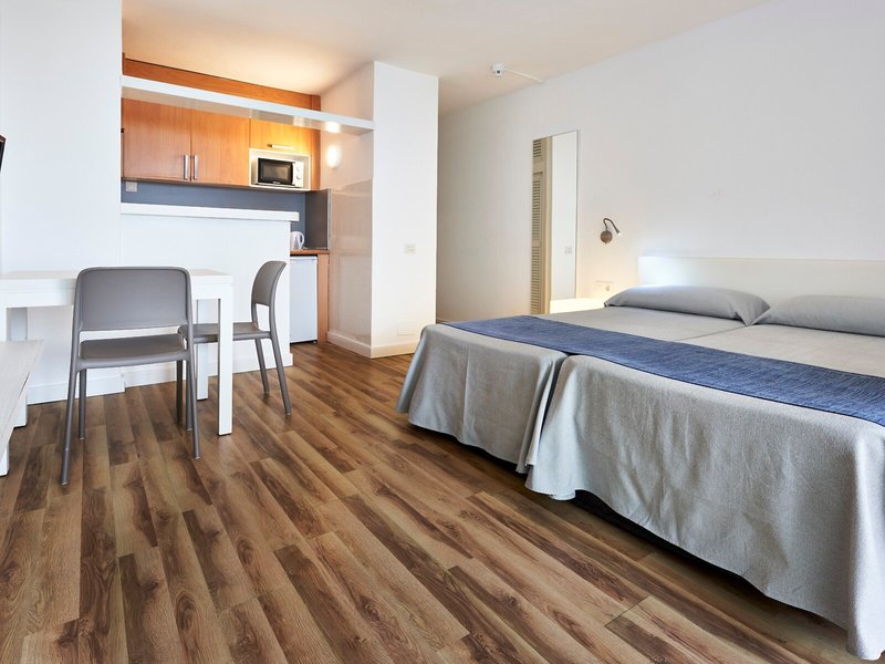 smartline Marina 38 - Room Example