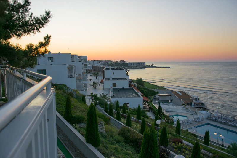 White Lagoon Resort 21