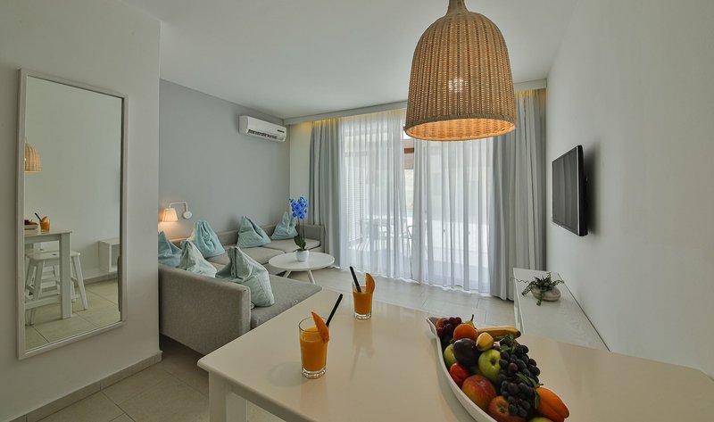 White Lagoon Resort 44