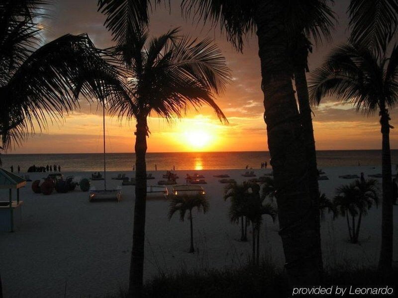 Beachcomber Beach Resort 11