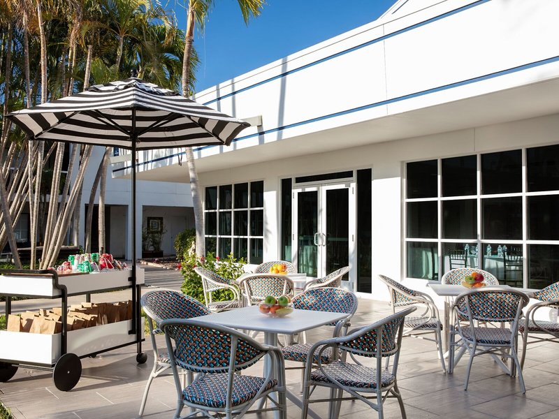Beachcomber Beach Resort 25