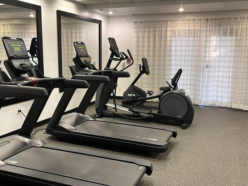 La Quinta Inn & Suites by Wyndham Miami Airport West 22