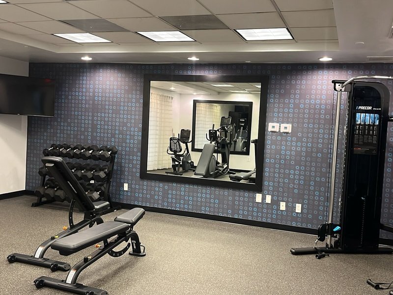 La Quinta Inn & Suites by Wyndham Miami Airport West 23