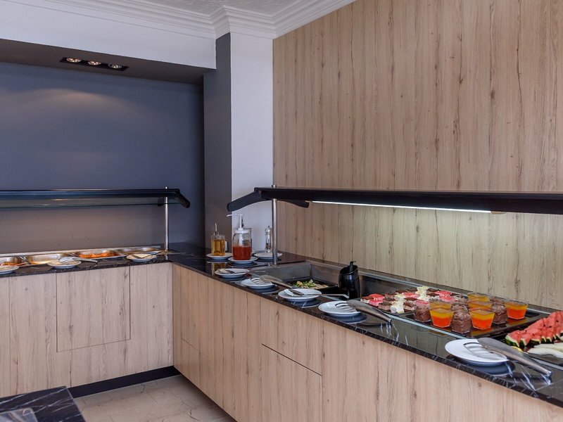 Azure Mare Hotel 10