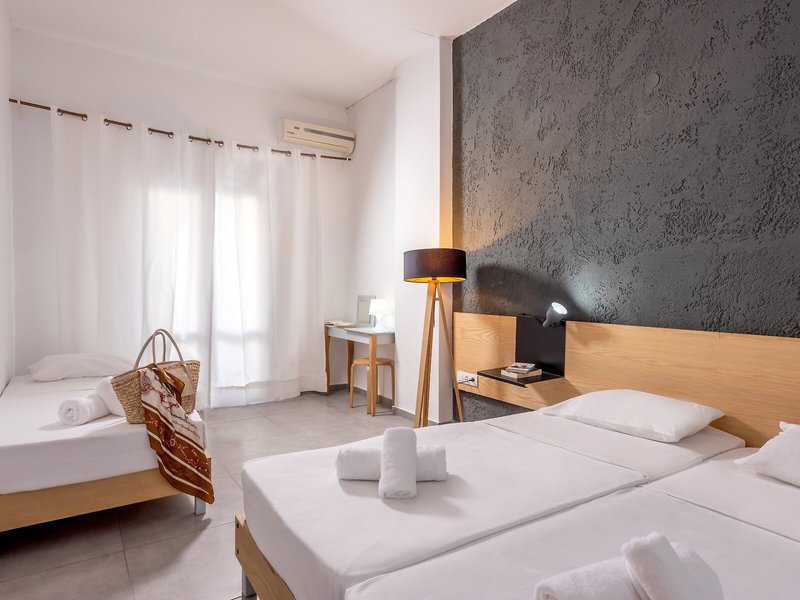 Azure Mare Hotel 12