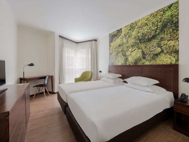 Neat Hotel Avenida 42